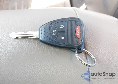 2014 Jeep Compass Latitude из США, поврежденный, VIN 1C4NJDEB0ED726848